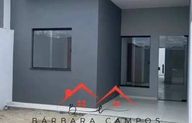 Imagem: A casa possui 2 Dormitórios, 2 Banheiros e 2 Vagas na garagem