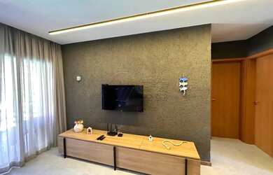 Imagem: O apartamento possui 2 Dormitórios, 2 Banheiros, 1 Vaga na