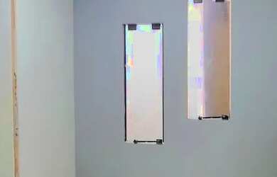 Imagem: A casa possui 2 Dormitórios, 2 Banheiros, 2 Vagas na garagem