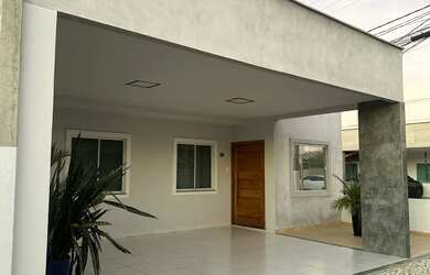 Imagem: A casa em condomínio possui 3 Dormitórios, 3 Banheiros, 2