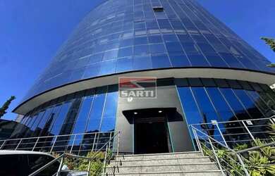 Imagem: O depósito possui 5 Vagas na garagem, 225m² de Área e está