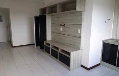 Imagem: O apartamento possui 2 Dormitórios, 2 Banheiros e 1 Vaga na