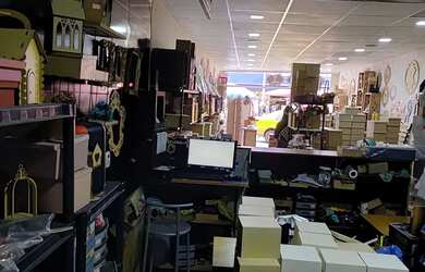 Imagem: O depósito possui 100m² de Área e está localizado em Campo