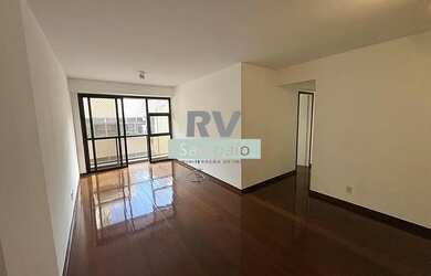 Imagem: O apartamento possui 3 Dormitórios, 3 Banheiros, 2 Vagas na