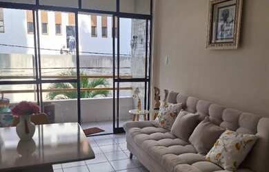 Imagem: O apartamento possui 1 Dormitório, 1 Banheiro, 1 Vaga na garagem