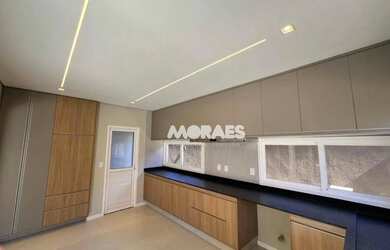 Imagem 6: Sobrado em condomínio fechado com 4 Suítes à venda, 360m² por R$ 2.450.000...