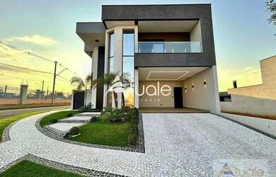 Imagem: A casa em condomínio possui 3 Dormitórios, 5 Banheiros, 4