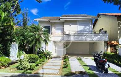 Imagem: A casa em condomínio possui 3 Dormitórios, 4 Banheiros, 5