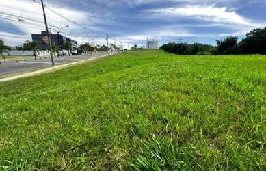 Imagem: O terreno possui 2.000m² de Área e está localizado em Swiss