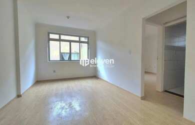 Imagem: O apartamento à venda possui 1 Dormitório, 1 Banheiro, 1 Vaga