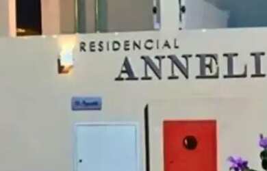 Imagem: O apartamento possui 2 Dormitórios, 1 Banheiro, 2 Vagas na