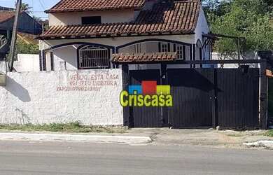 Imagem: A casa possui 2 Dormitórios, 2 Banheiros, 5 Vagas na garagem