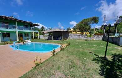 Imagem: A casa em condomínio possui 5 Dormitórios, 4 Banheiros, 5