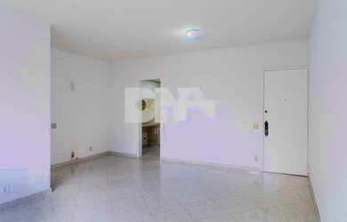 Imagem 3: Ipanema e Lagoa quatro quartos com vista livre e vaga na escritura