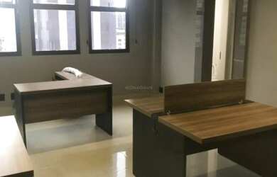 Imagem: O depósito possui 1 Vaga na garagem e 70m² de Área e está