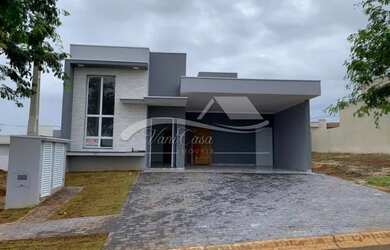 Imagem: A casa em condomínio possui 3 Dormitórios, 3 Banheiros, 4