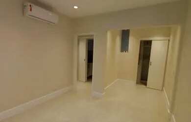 Imagem 16: Quarto e sala na primeira quadra - metrô- reformadissimo