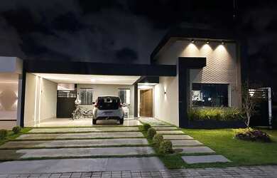 Imagem: A casa em condomínio possui 3 Dormitórios, 3 Banheiros, 2