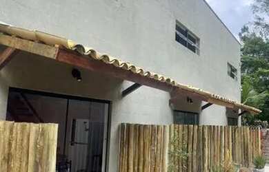 Imagem: A casa possui 2 Dormitórios, 3 Banheiros, 1 Vaga na garagem