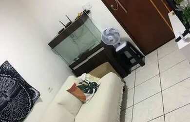 Imagem: A casa possui 2 Dormitórios, 1 Banheiro e está localizado