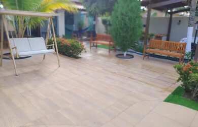 Imagem: A casa possui 5 Dormitórios, 4 Banheiros, 4 Vagas na garagem