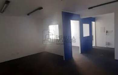 Imagem: O depósito possui 53m² de Área e está localizado em Lapa