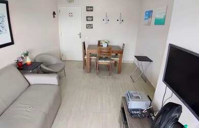 Imagem: O apartamento possui 1 Dormitório, 1 Banheiro, 1 Vaga na garagem