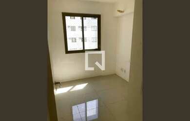 Imagem: O apartamento possui 4 Dormitórios, 4 Banheiros, 2 Vagas na