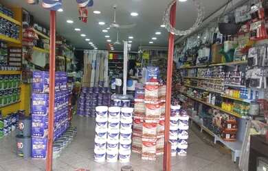 Imagem: O depósito possui 2 Vagas na garagem, 170m² de Área e está