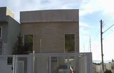 Imagem: O studio possui 1 Dormitório, 2 Banheiros, 4 Vagas na garagem