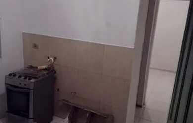 Imagem: A casa possui 1 Dormitório, 1 Banheiro e está localizado