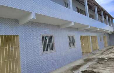 Imagem: A casa possui 2 Dormitórios, 1 Banheiro, 1 Vaga na garagem