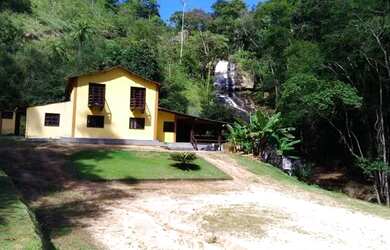 Imagem: A fazenda possui 96000m² de Área e está localizado em Domingos