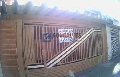 Imagem: A casa possui 2 Dormitórios, 3 Banheiros, 2 Vagas na garagem