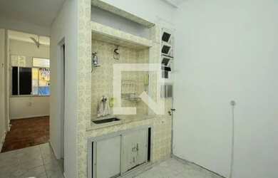 Imagem: O studio possui 1 Dormitório, 1 Banheiro, 1 Vaga na garagem