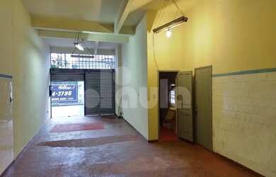 Imagem: O depósito possui 4 Vagas na garagem, 66m² de Área e está