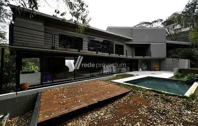 Imagem: A casa em condomínio possui 3 Dormitórios, 4 Banheiros, 3