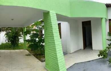 Imagem: A casa em condomínio possui 2 Dormitórios, 2 Banheiros e 2