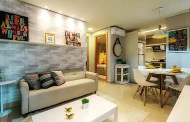 Imagem: O apartamento possui 2 Dormitórios, 1 Banheiro, 1 Vaga na garagem