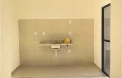 Imagem 6: Vendo casa sendo 2/4 e uma suíte no condomínio Fendi