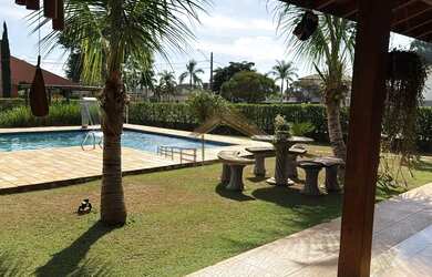 Imagem 7: Magnífica casa a venda no Condomínio Jatobá, contendo 4 dormitórios...