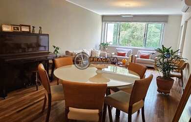 Imagem: O apartamento possui 3 Dormitórios, 4 Banheiros, 2 Vagas na