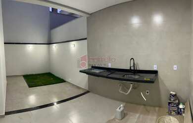 Imagem: A casa em condomínio possui 3 Dormitórios, 3 Banheiros, 4