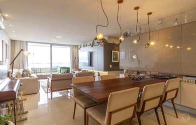 Imagem: O apartamento possui 3 Dormitórios, 3 Banheiros, 3 Vagas na