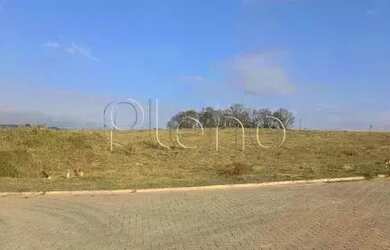 Imagem: O terreno à venda possui 639m² de Área e Imóvel novo e está