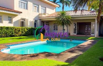 Imagem: A casa em condomínio possui 5 Dormitórios, 5 Banheiros, 2