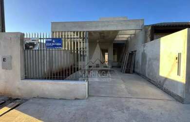 Imagem: A casa possui 2 Dormitórios, 1 Banheiro, 2 Vagas na garagem