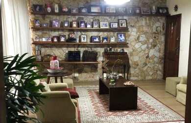 Imagem: O apartamento possui 3 Dormitórios, 2 Banheiros, 3 Vagas na