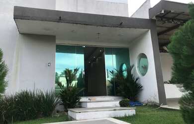 Imagem: A casa em condomínio para alugar possui 4 Dormitórios, 5 Banheiros