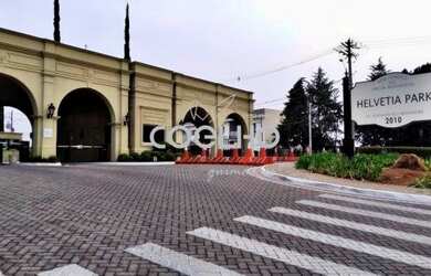 Imagem: A casa em condomínio à venda possui 5 Dormitórios, 5 Banheiros